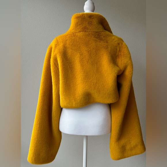 Patrizia Pepe Mustard Yellow Faux Fur Jacket Size 42 - Picture 5 of 10